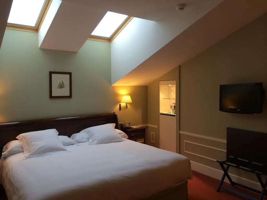 **** Hotel Palacio Guendulain Pamplona Spain