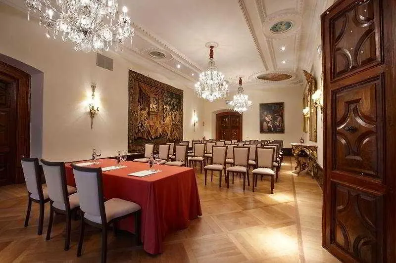 Palacio Guendulain Pamplona Hotel