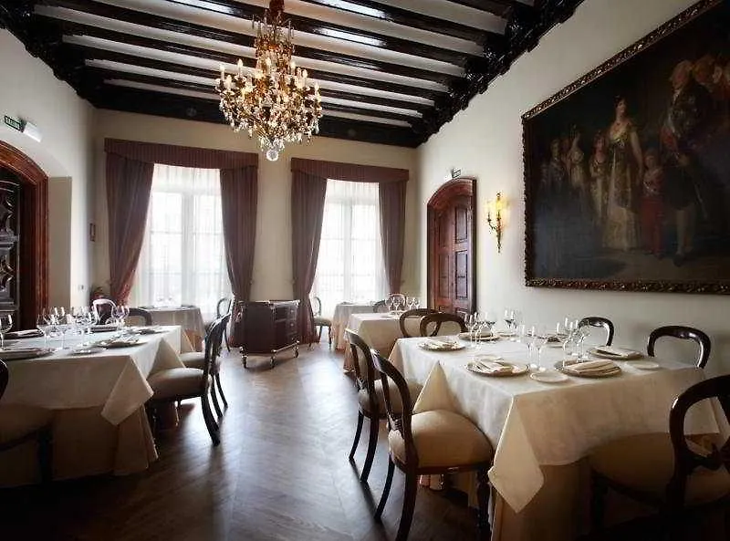 **** Hotel Palacio Guendulain Pamplona Spain