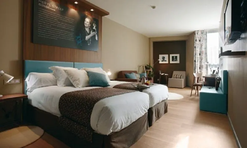 Palacio Guendulain Pamplona 4*,