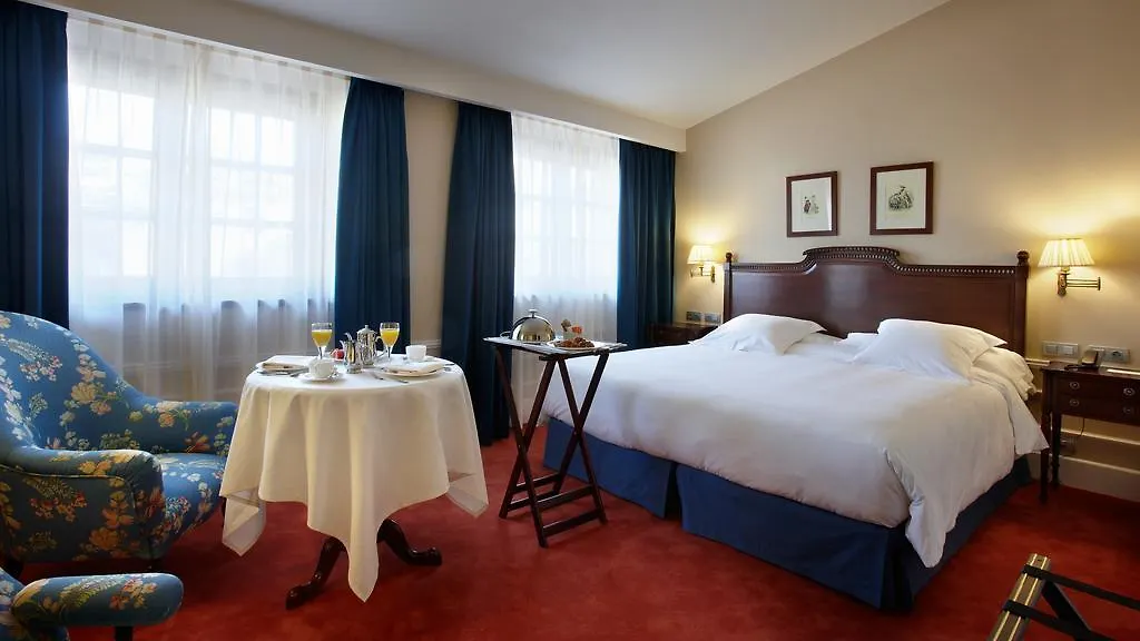 Palacio Guendulain Pamplona Hotel